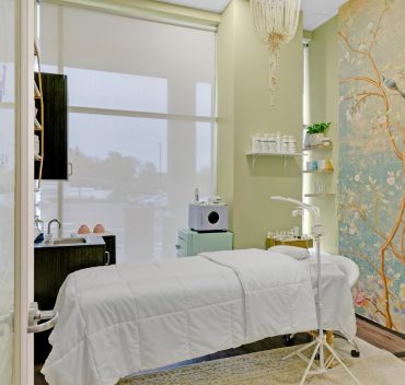 11_Interior_Watchung_117-117-Phenix-Salon-Suites-Watchung__1_